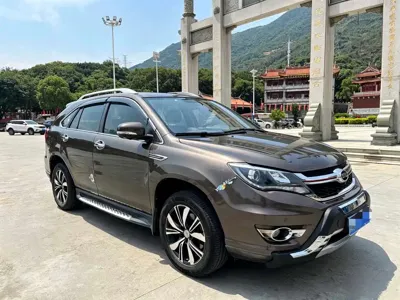BYD S7