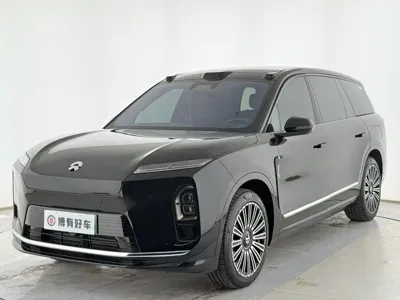 Nio ES8