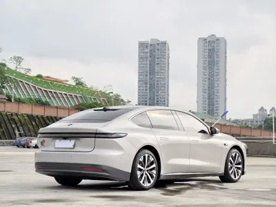 Nio ET7