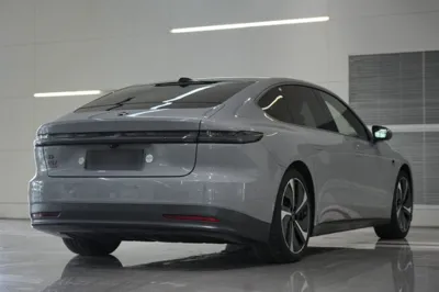 Nio ET7