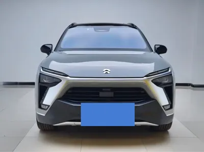 Nio ES8