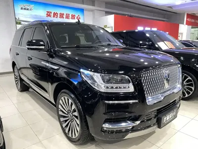 Lincoln Navigator