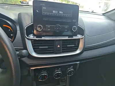 Toyota Yaris L