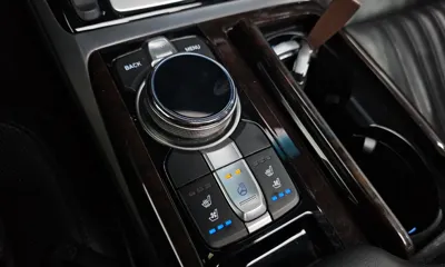 Genesis EQ900