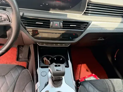 Hongqi Hongqi HS5