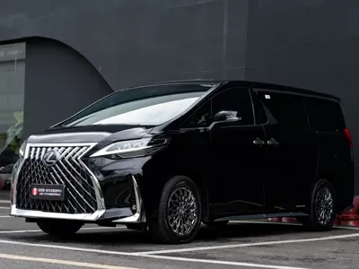 Lexus LM