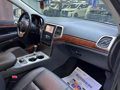 Jeep Grand Cherokee (Import)