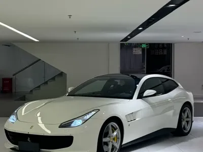 Ferrari GTC4Lusso