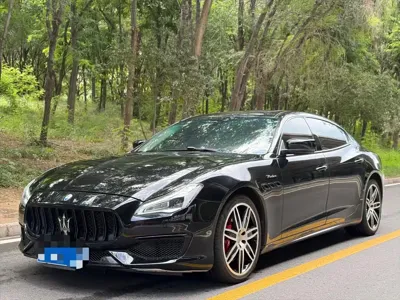 Maserati Quattroporte