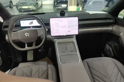 Nio EC6
