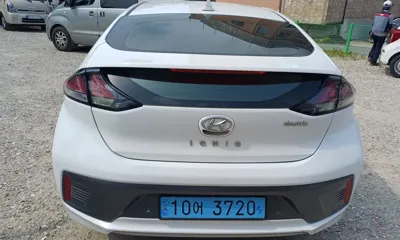 Hyundai Ioniq