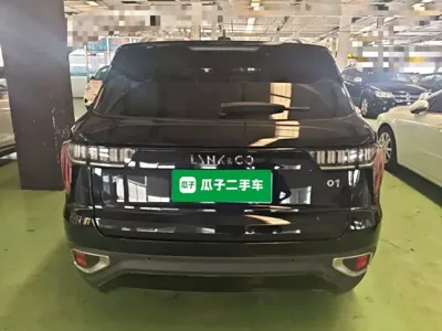 Lynk & Co 01
