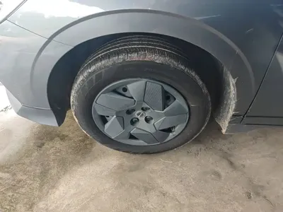 BYD e2