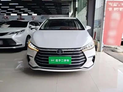 BYD MAX