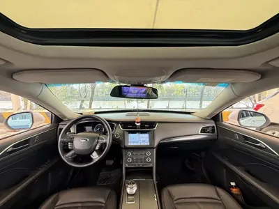 Ford Taurus