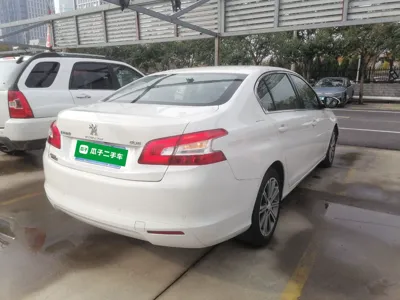 Peugeot 408