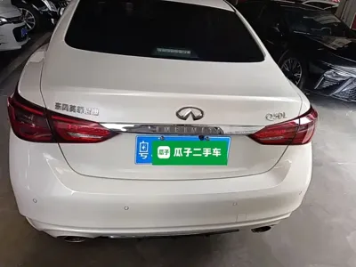 Infiniti Q50L