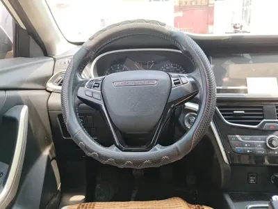 Venucia T90