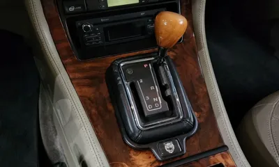 Jaguar XJ-6