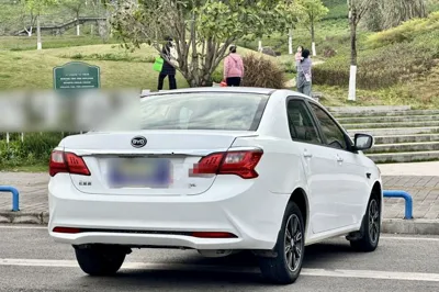 BYD F3