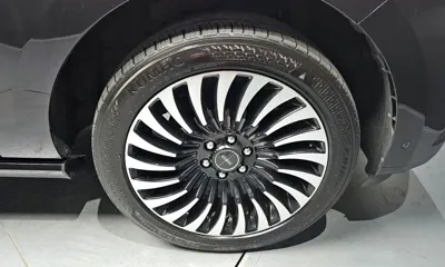 Lincoln Navigator