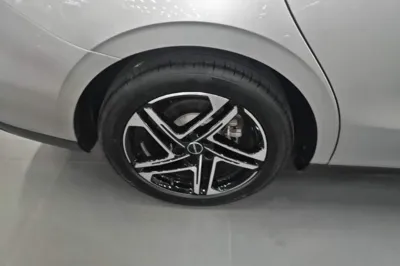 Roewe D7