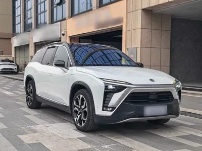 Nio ES8
