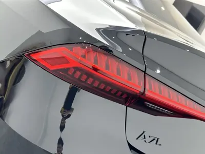 Audi A7L