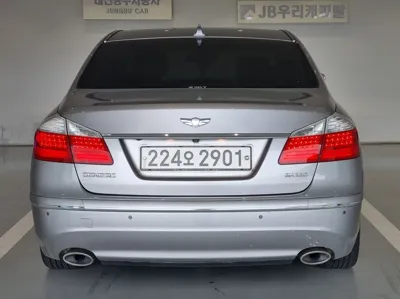Hyundai Genesis