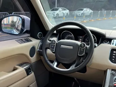 Land Rover Sport