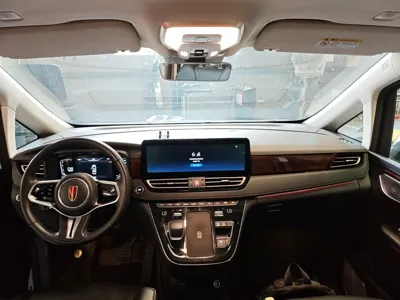 Hongqi HQ9