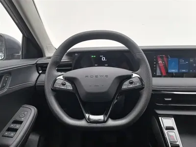 Roewe i5