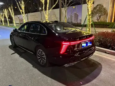 Hongqi Hongqi H5