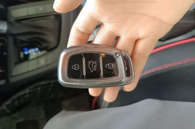 Hyundai Elantra (6th Generation