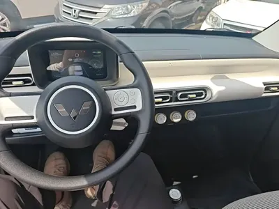 Wuling MINIEV