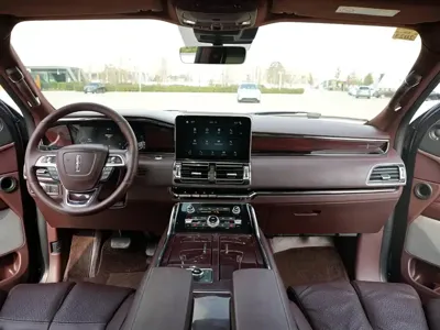 Lincoln Navigator