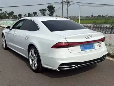 Audi A7L