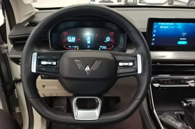 Wuling Asta