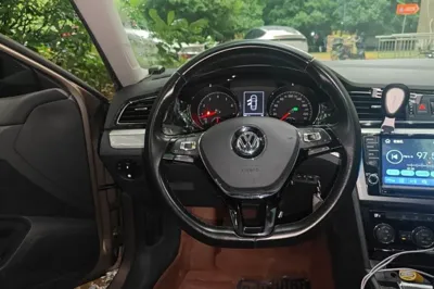 Volkswagen Lamando