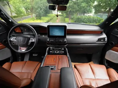 Lincoln Navigator