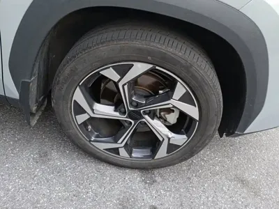 Geely Boyue L