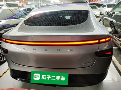 Xpeng P7