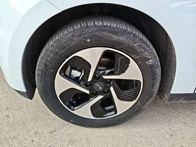 Yiwei Yiwei 3
