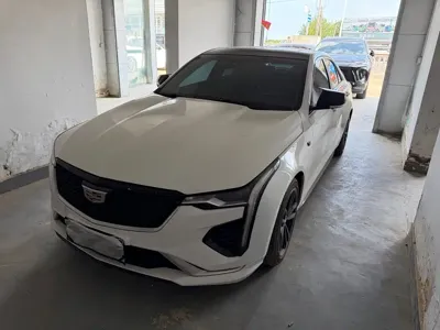 Cadillac CT4