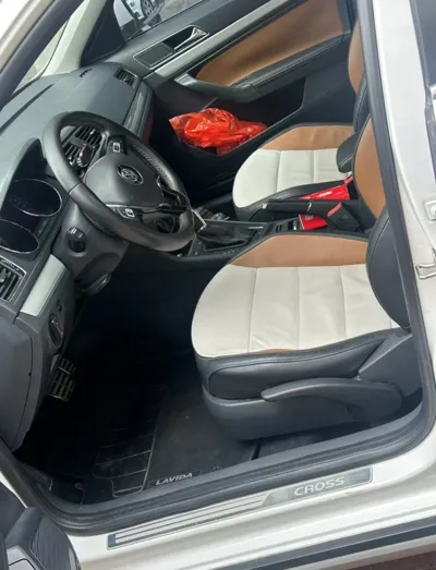 Volkswagen Cross Lavida