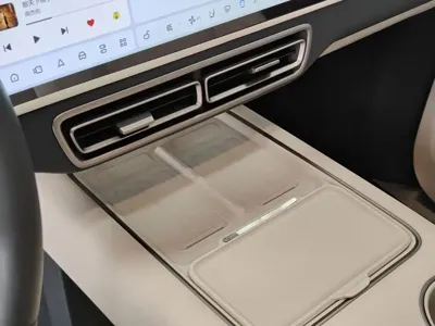 Li Auto Li MEGA