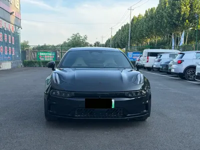 Zeekr 001