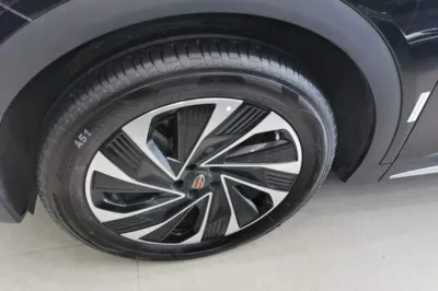 Hongqi HS7 PHEV