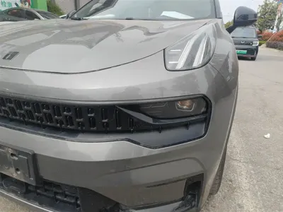 Lynk & Co 05