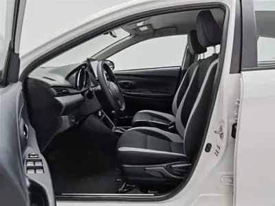 Toyota Yaris L